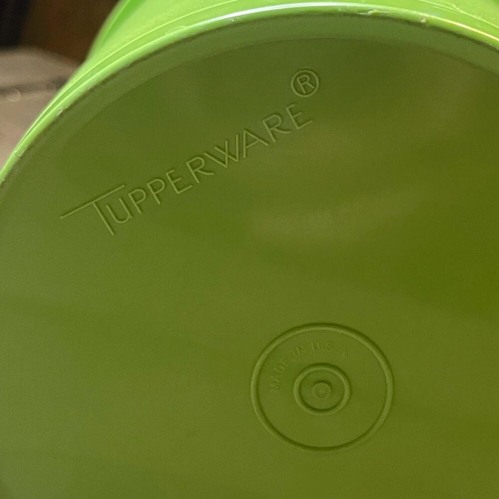 Vintage Servalier Tupperware Nest Cannister Apple Green Set Flour Sugar Storage - Picture 3 of 3